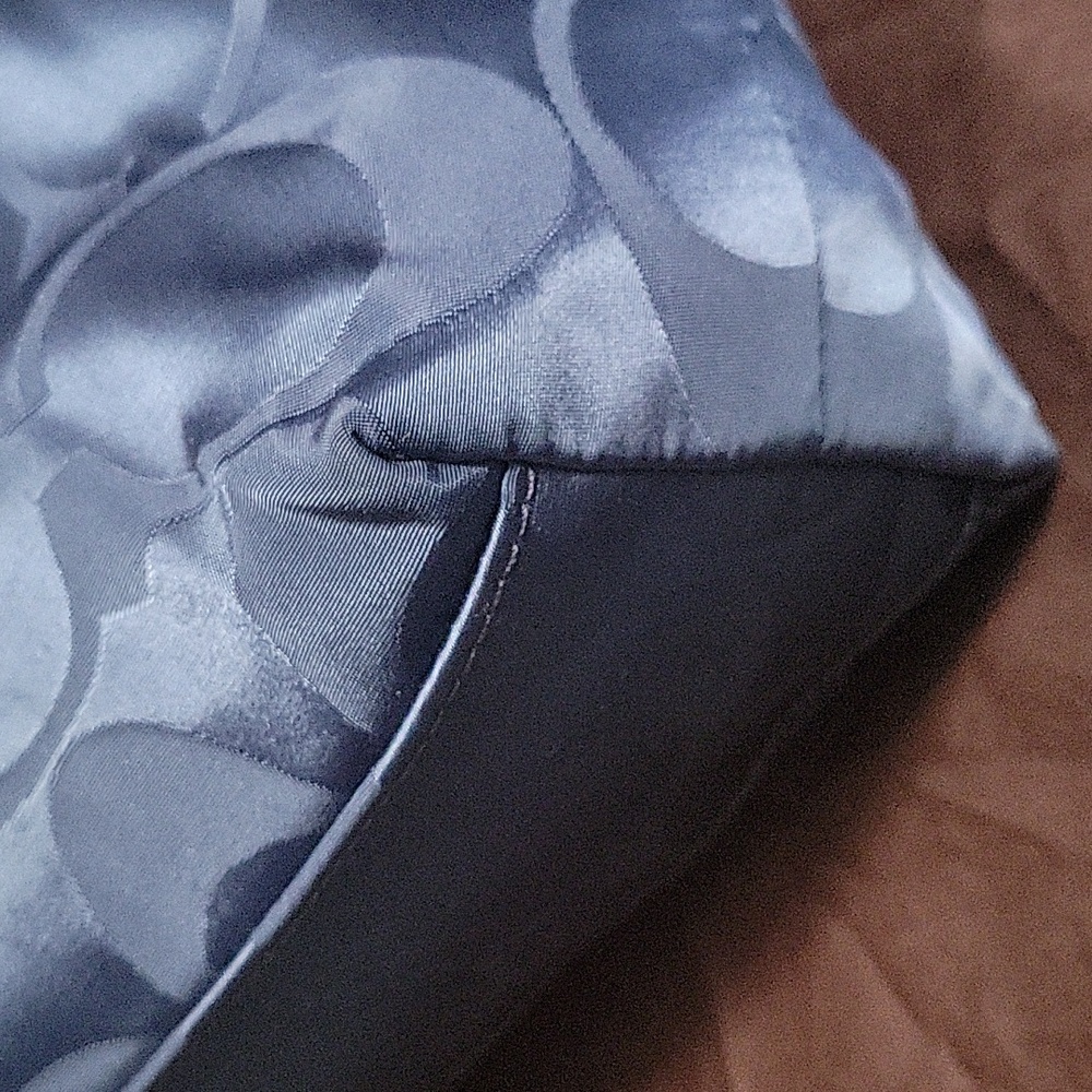 Coach Laura Signature Tote - Picture 3 of 11